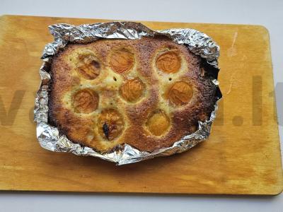 Abrikosų šarlotė per 50 minučių Žingsnis 5