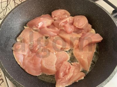 Čachohbili su vištienos filė Žingsnis 1