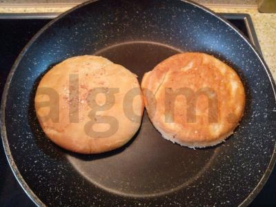 Namų burgeris su jautienos kotletu „Grečiausias“ Žingsnis 3