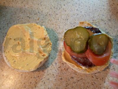 Namų burgeris su jautienos kotletu „Grečiausias“ Žingsnis 4