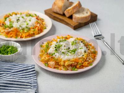 Ryžiai su kopūstų troškiniu pagrindine nuotrauka