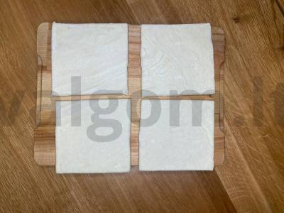 Ananasų žiedai sluoksniuotame tešloje Žingsnis 1