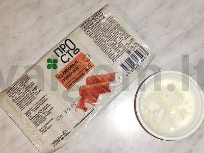 Salotos su krabų lazdelėmis avokado valtelėse Žingsnis 3