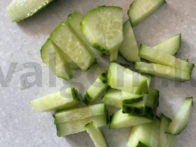 Salotas „Žalia galva“ su rūkytu sūriu Žingsnis 1