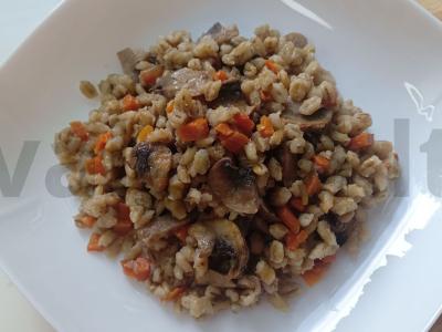 Perlo košė su grybais puode pagrindine nuotrauka