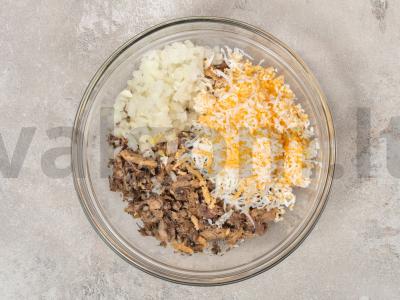 Konservuotų sardinų žuvies kotletai Žingsnis 5