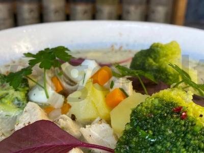 Kreminė brokolių sriuba pagrindine nuotrauka