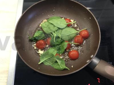 Farfalle su pesto ir vyšniniais pomidorais Žingsnis 3