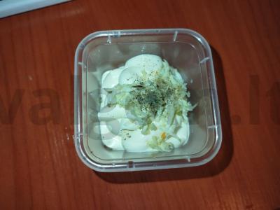 Salotas „Rusų kalvos“ su vištienos krūtinėle Žingsnis 4