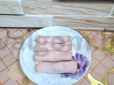 Užkandžių ritinėliai iš karbonado su varškės sūriu Žingsnis 3