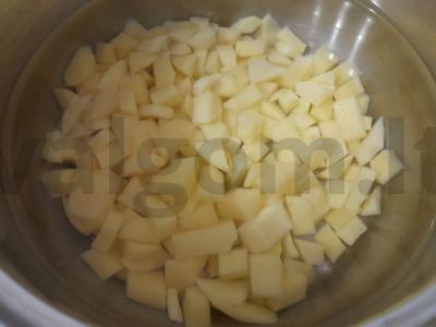 Sriuba su ryžiais, prieskoniais ir kečupu Žingsnis 1