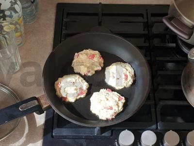 Varškė su sultinga braškių įdaru Žingsnis 5