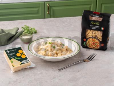 Makaronai su sūriu ir jalapeño pagrindine nuotrauka