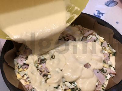 Kefyro pyragas su karbonaidu ir kiaušiniu Žingsnis 12