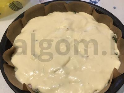 Kefyro pyragas su karbonaidu ir kiaušiniu Žingsnis 13