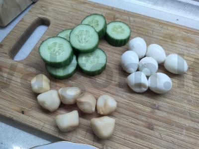 Kanarė su putpelių kiaušiniais ir rūkyta sūriu Žingsnis 2