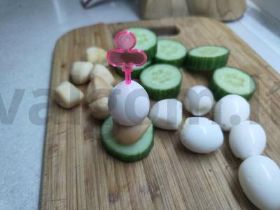 Kanarė su putpelių kiaušiniais ir rūkyta sūriu Žingsnis 3