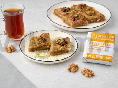 Medinė baklava pagrindine nuotrauka