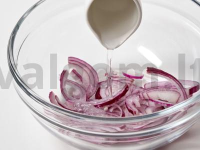 Tostai su raudona žuvimi ir agurku Žingsnis 2