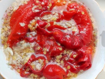 Marinuoti bulgarų pipirai pagrindine nuotrauka