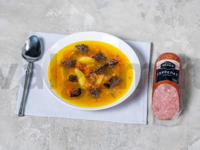 Žirnių sriuba su rūkytomis dešromis pagrindine nuotrauka