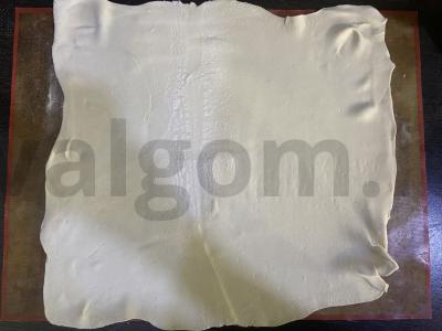 Sluoksniai su obuoliais ir graikiniais riešutais Žingsnis 6