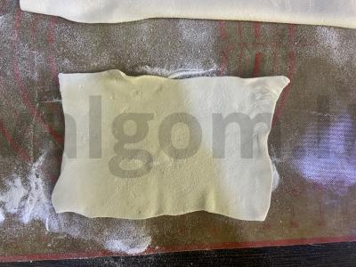 Sluoksniai su obuoliais ir graikiniais riešutais Žingsnis 7