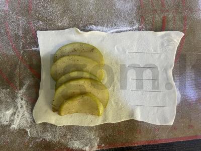 Sluoksniai su obuoliais ir graikiniais riešutais Žingsnis 8