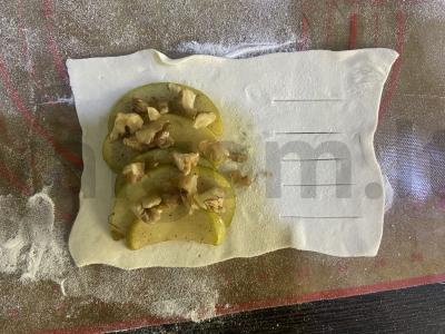 Sluoksniai su obuoliais ir graikiniais riešutais Žingsnis 9