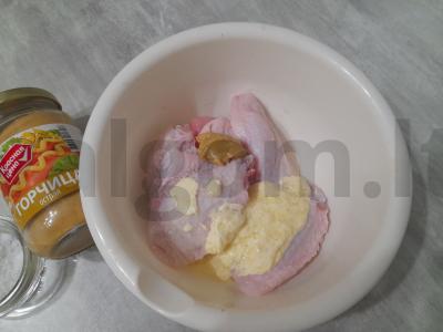 Kepti vištienos sparneliai su garstyčiomis Žingsnis 1