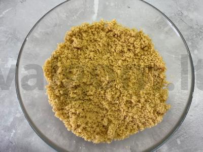 Lengvas rikotos ir grietinėlės sūrio pyragas Žingsnis 2