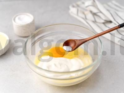 Mini keksiukai su uogų kremu Žingsnis 1