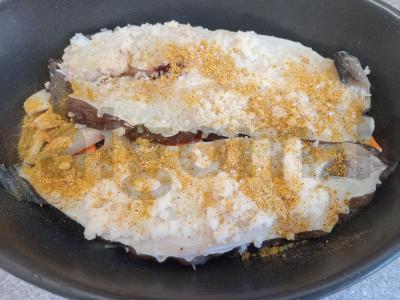 Žuvies filė steikai, kepti ant daržovių pagalvėlės Žingsnis 4