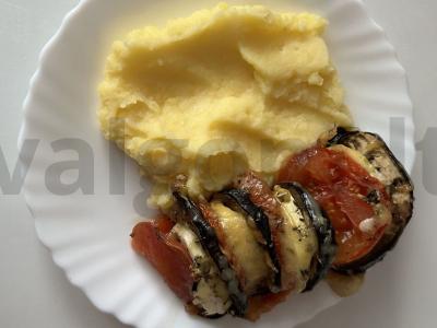 Ratatouille su provanso žolelėmis ir baziliku pagrindine nuotrauka