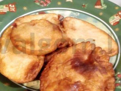 Blynai ant kefyro išrūgų pagrindine nuotrauka