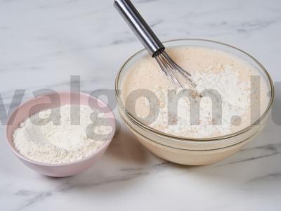 Pyragas su faršu ant kefyro Žingsnis 4