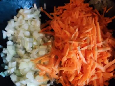 Šviežių kopūstų sriuba su troškiniu Žingsnis 2