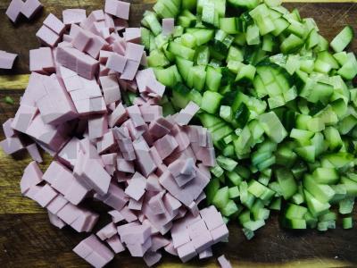 Olivje su šviežiu agurku ir krapais Žingsnis 3