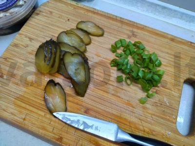 Ruginiai sumuštiniai su silke ir žaliu svogūnu Žingsnis 2