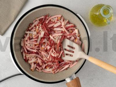 Sūris su alyvuogėmis ir rūkytais produktais Žingsnis 3