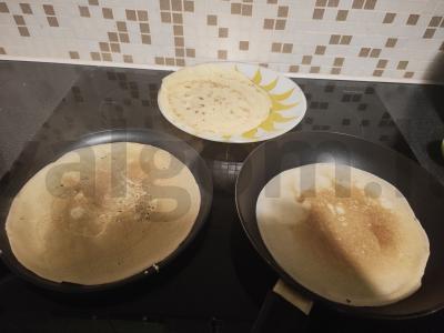 Blynai su žuvies konservais ir kiaušiniu Žingsnis 3