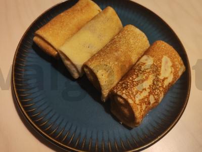 Blynai su žuvies konservais ir kiaušiniu pagrindine nuotrauka