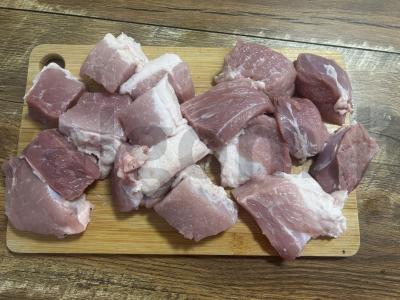 Marinatas šašlykui su svogūnais ant kefyro Žingsnis 2