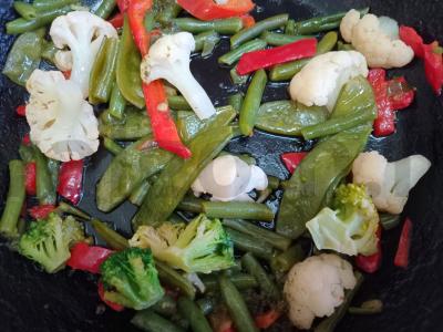 Pusryčiai su quinoa ir daržovėmis Žingsnis 4