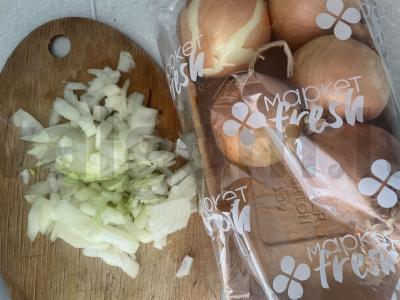 Bulvių piurė su keptu svogūnu ir pienu Žingsnis 3