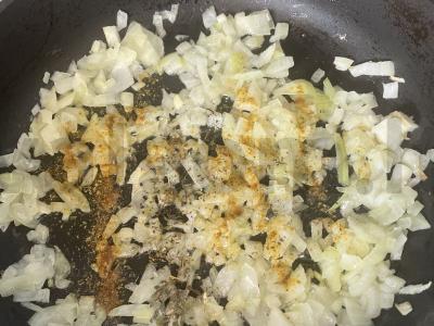 Bulvių piurė su keptu svogūnu ir pienu Žingsnis 5