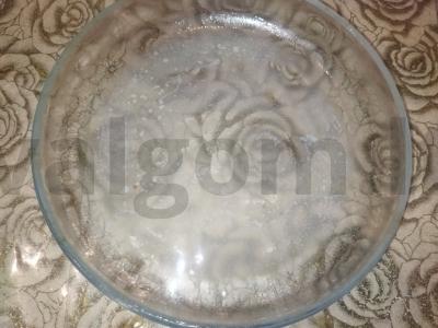 Varškės apkepas su razinomis Žingsnis 4