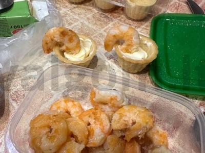 Krevetėmis ir juodąja ikra užpildytos tartaletės Žingsnis 3