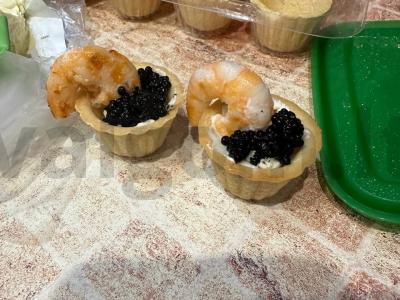 Krevetėmis ir juodąja ikra užpildytos tartaletės Žingsnis 4