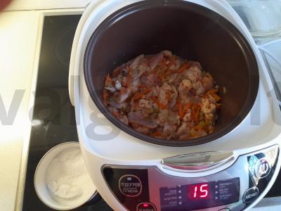 Sotūs perliniai kruopos su daržovėmis ir vištiena Žingsnis 3